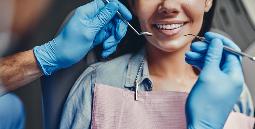 Kompleksowe leczenie dentystyczne – odkryj ścieżkę do zdrowych i pięknego uśmiechów.